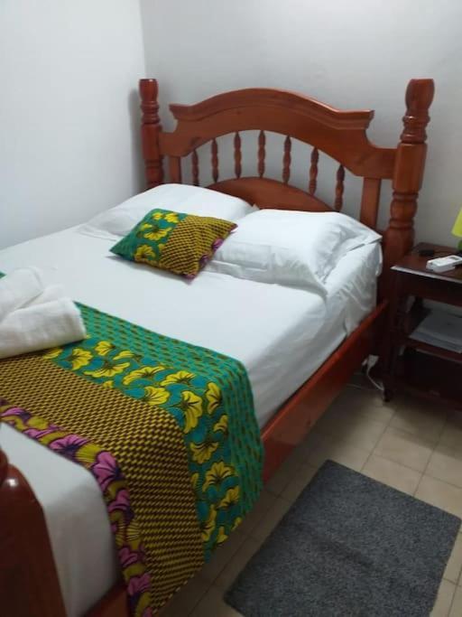Maison Creole Chaleureuse Avec Stationnement Le Gosier  Dış mekan fotoğraf